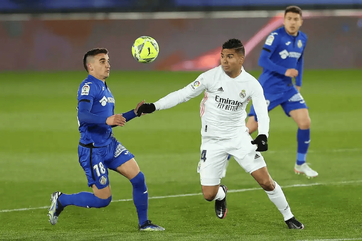 包含赛前皇家社会调整名单以备欧冠，复出首秀环节打磨，底气十足，更衣室氛围转暖的词条