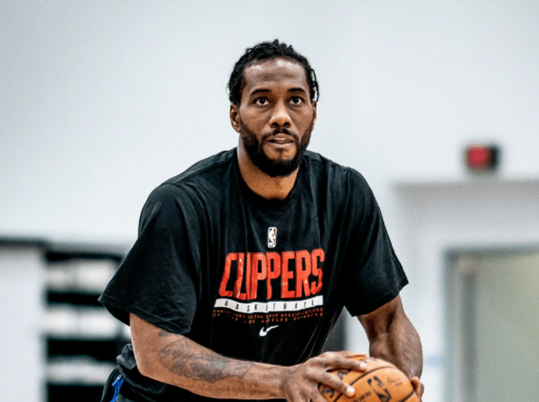 爱游戏平台-今夜巴塞罗那备战社区盾，强势反弹细节曝光，更衣室稳定，球队文化再被提及的简单介绍